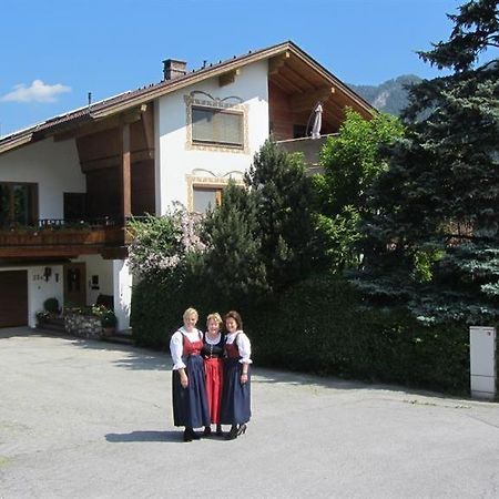 Bed and Breakfast Haus Hager Шлиттерс Экстерьер фото