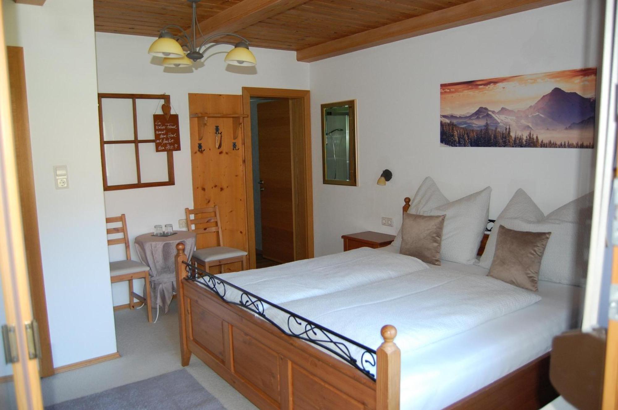Bed and Breakfast Haus Hager Шлиттерс Экстерьер фото