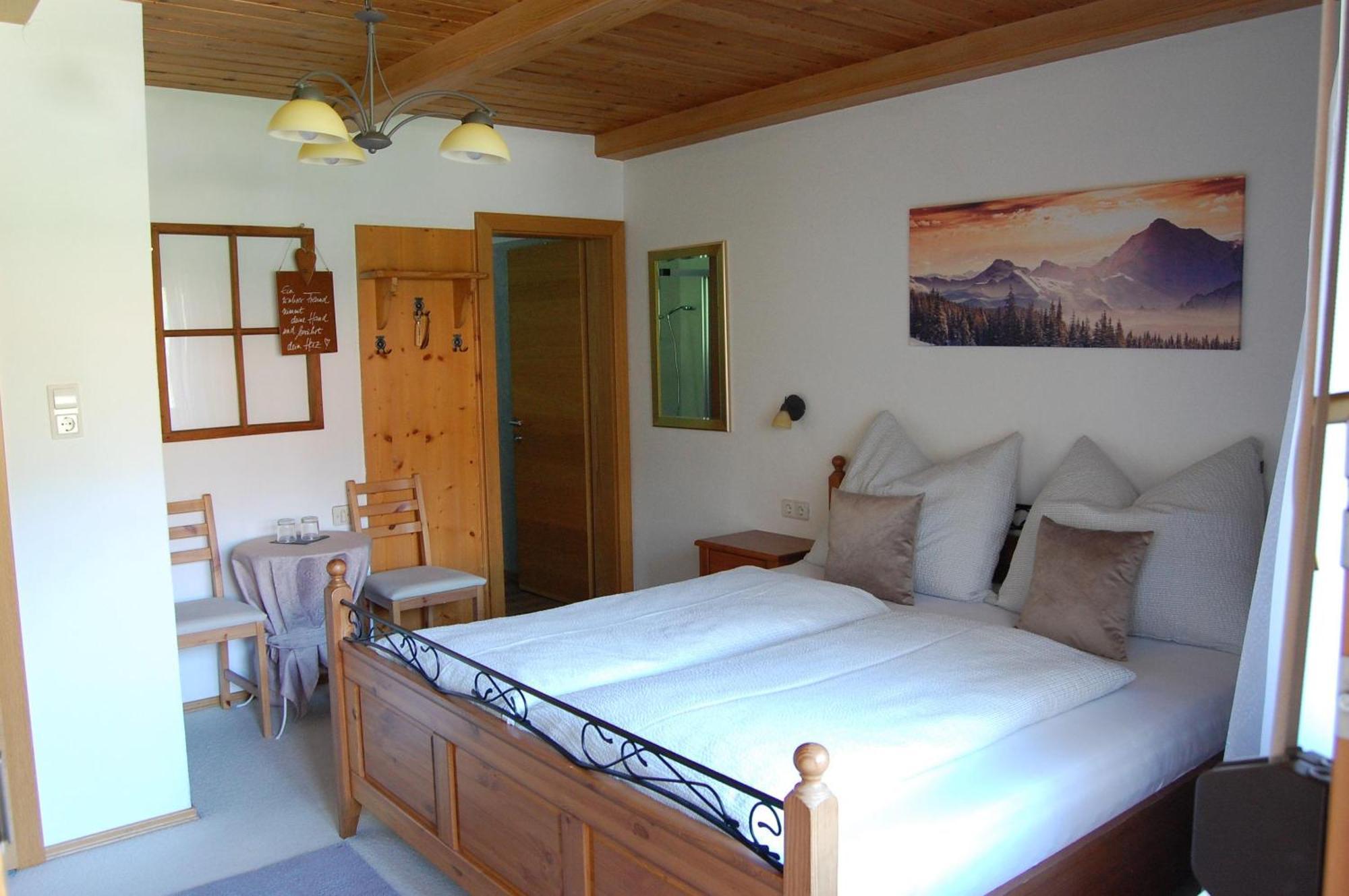 Bed and Breakfast Haus Hager Шлиттерс Экстерьер фото