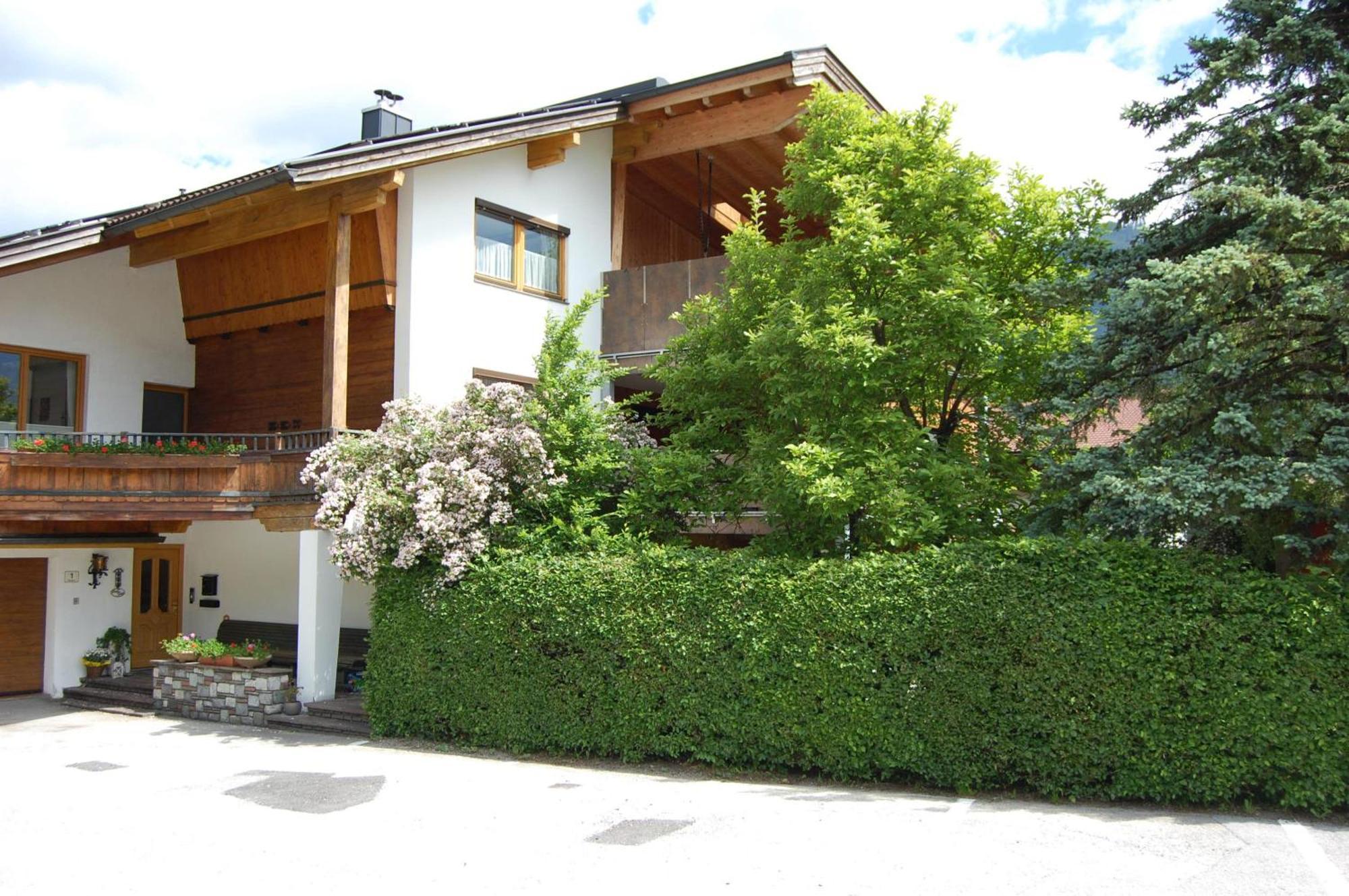 Bed and Breakfast Haus Hager Шлиттерс Экстерьер фото